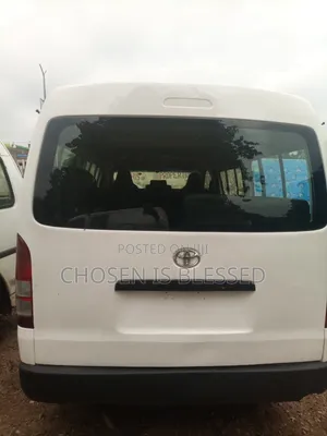 Toyota HiAce 2010 White