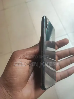 Apple iPhone X 64 GB Black