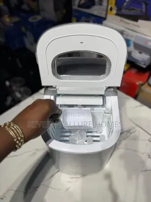 Ice Cube Maker