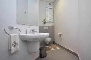 3bdrm Apartment in Lekki Phase 1 for rent