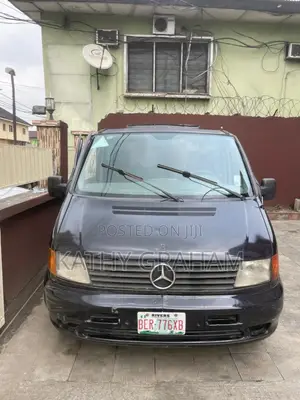 Mercedes-Benz Vito 2000 Black