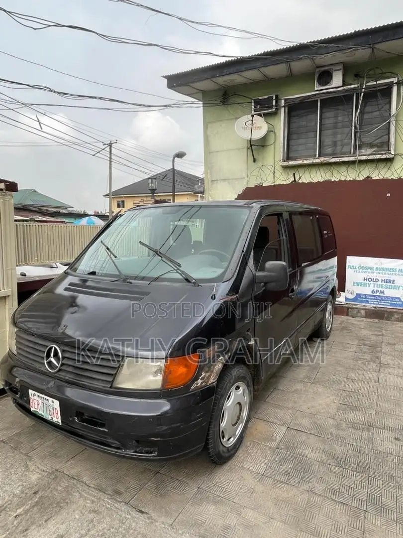 Mercedes-Benz Vito 2000 Black