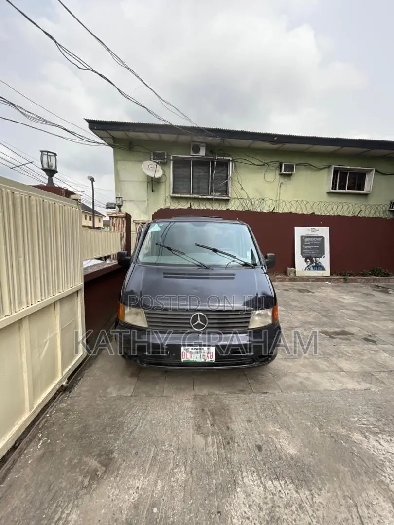 Mercedes-Benz Vito 2000 Black