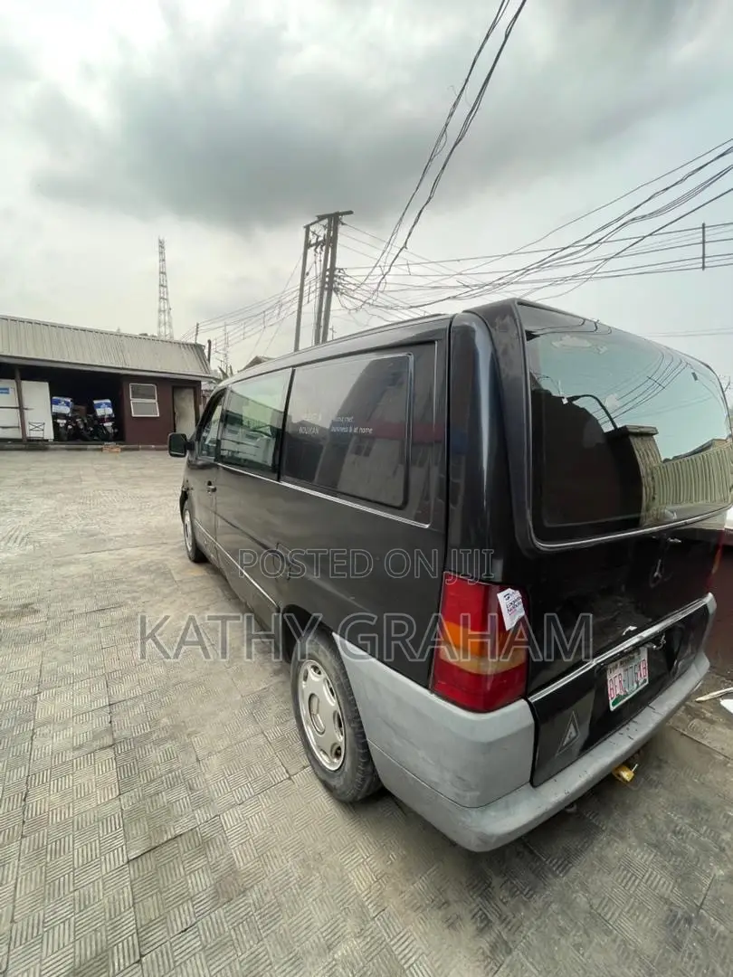 Mercedes-Benz Vito 2000 Black