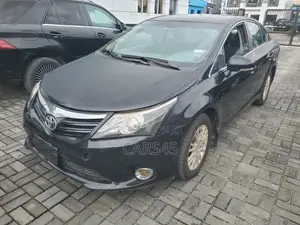Toyota Avensis 2010 Black