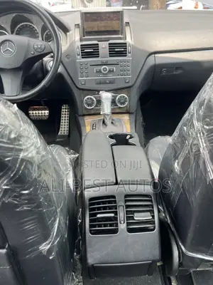 Mercedes-Benz C350 2010 Gray