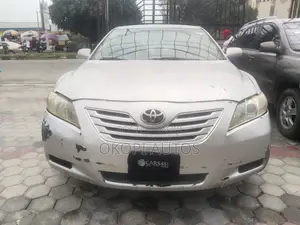 Toyota Camry 2007 Gold