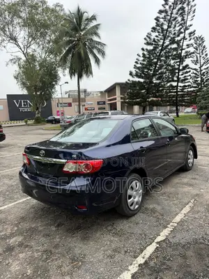 Toyota Corolla LE 4dr Sedan (1.8L 4cyl 4A) 2011 Blue
