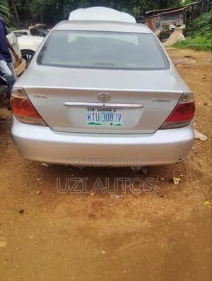 Toyota Camry 2004 Silver