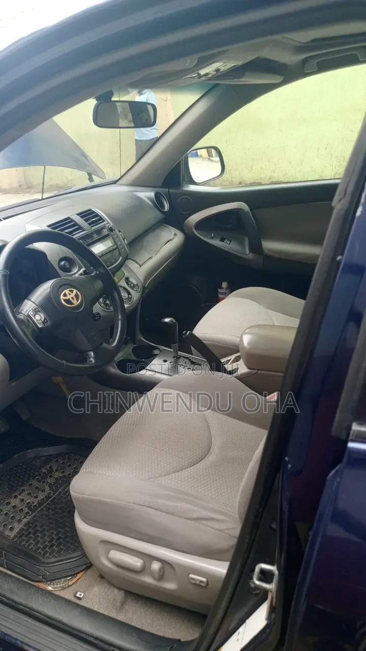 Toyota RAV4 2008 Blue