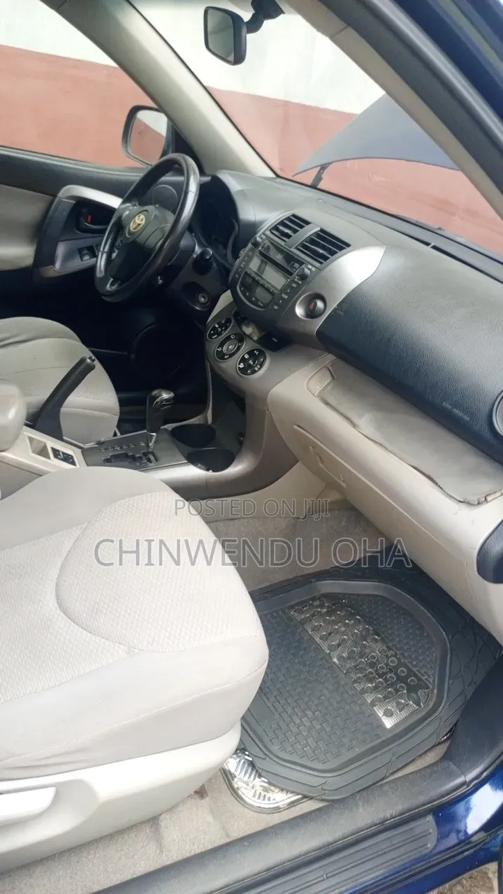 Toyota RAV4 2008 Blue