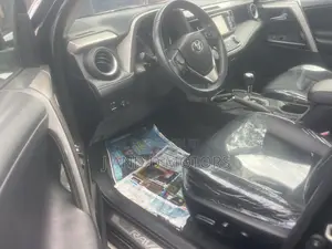 Toyota RAV4 2018 Black