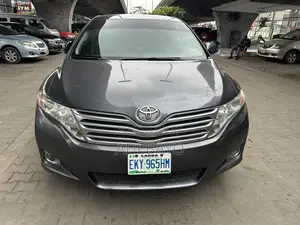 Toyota Venza Limited 2010 Gray