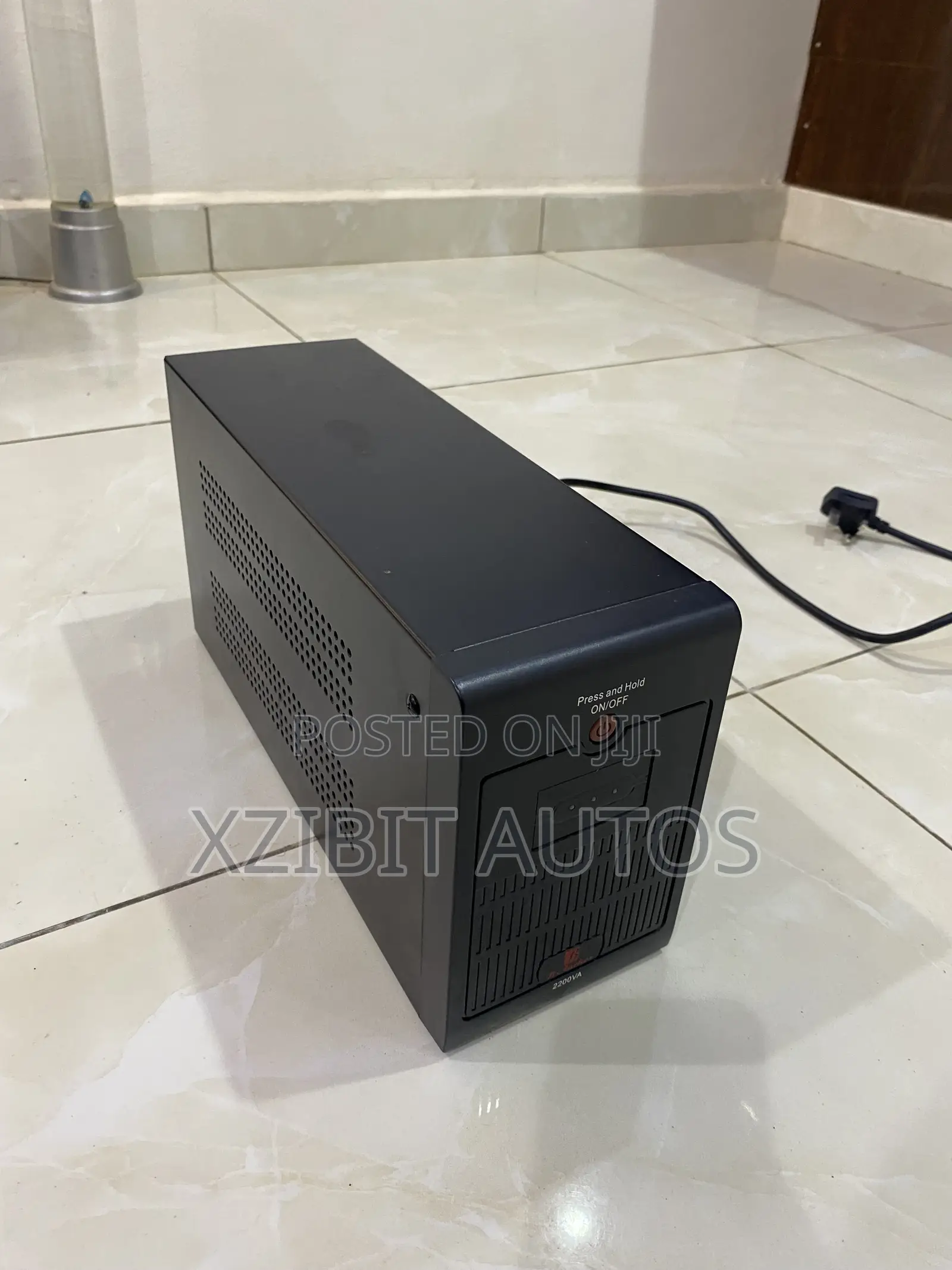 B-Anchor 2200va Ups