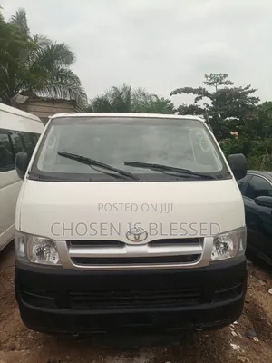 Toyota HiAce 2012 White