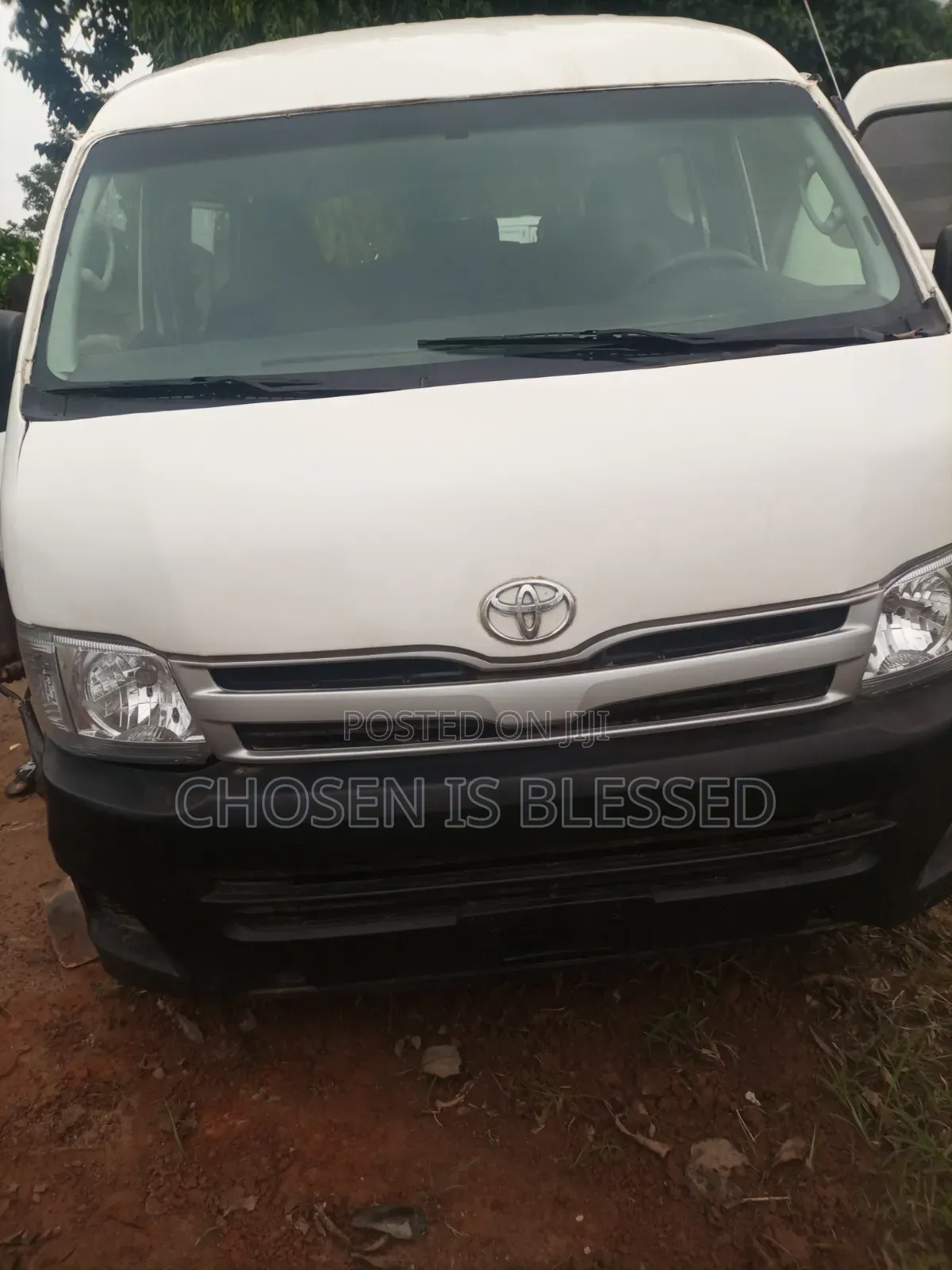 Toyota HiAce 2012 White