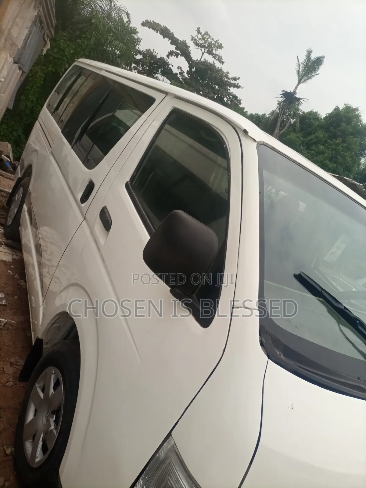 Toyota HiAce 2012 White