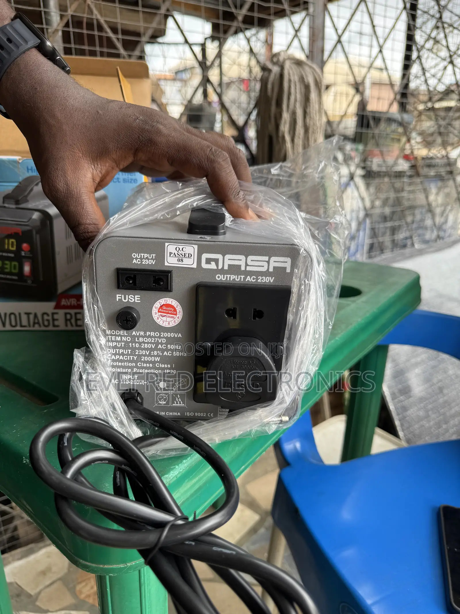 Qasa 2000watts Stabilizer