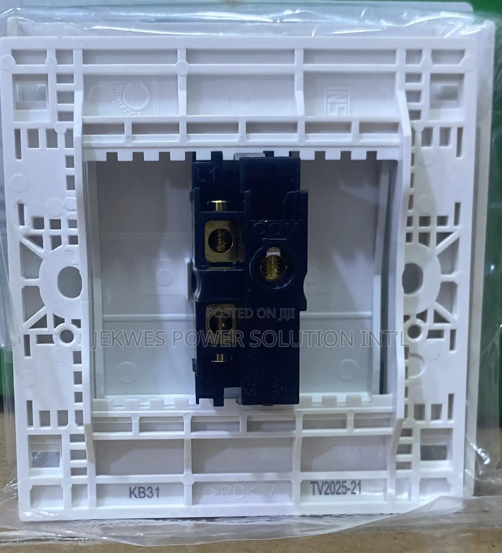 Original 1 Gang 2 Way Switch Schnider
