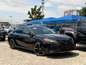 Toyota Camry XSE V6 FWD (3.5L 6cyl 8AM) 2018 Black