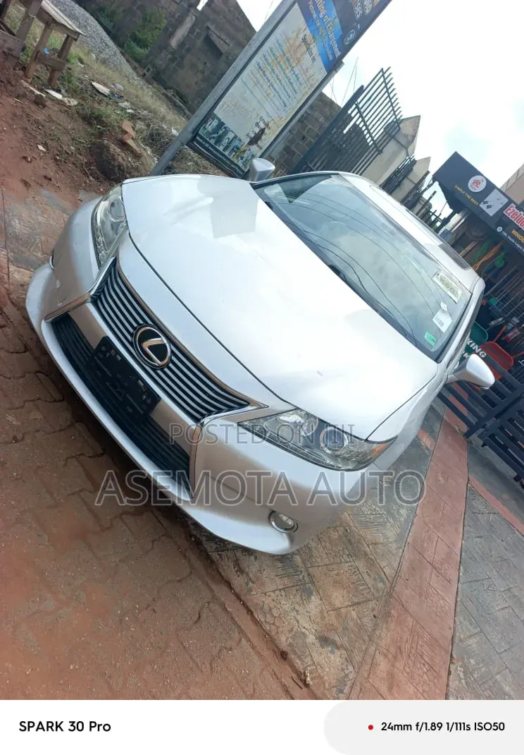 Lexus ES 2013 Silver