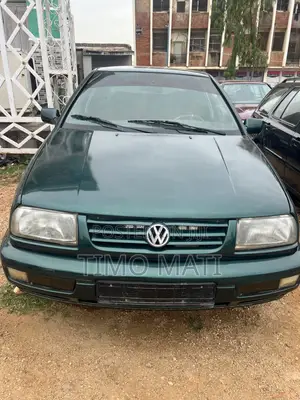Volkswagen Golf 1.6 2003 Green