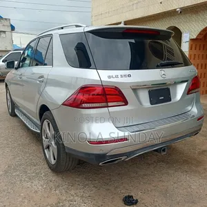 Mercedes-Benz GLE-Class 2016 Silver