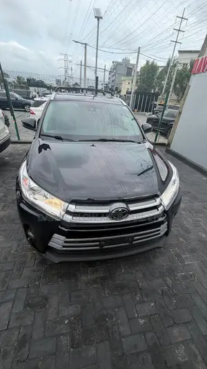 Toyota Highlander XLE 2019 Black