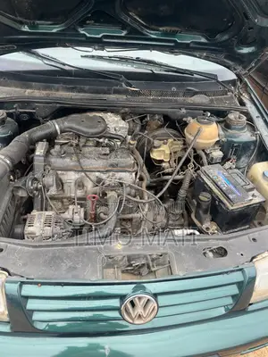 Volkswagen Golf 1.6 2003 Green