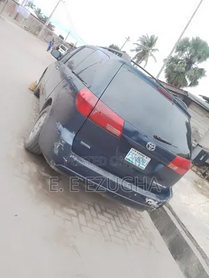 Toyota Sienna 2005 Gray