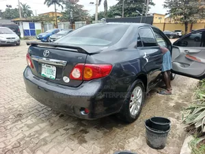 Toyota Corolla 2009 Gray