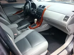 Toyota Corolla 2009 Gray