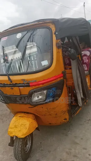 Tricycle TVS