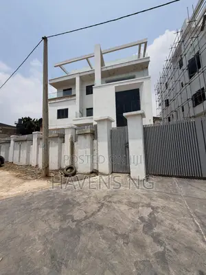 8bdrm Duplex in Asokoro for sale