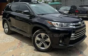 Toyota Highlander 2016 Black