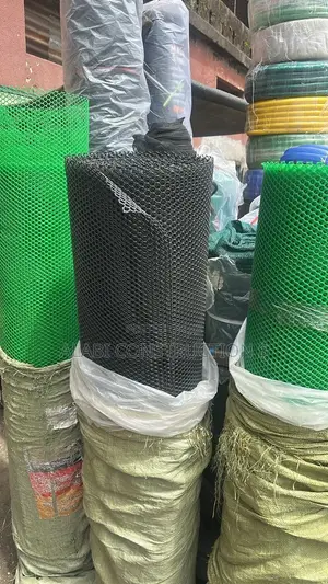 Green Plastic Mesh Net | Garden & Construction Fencing Net