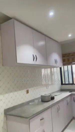 2bdrm Block of Flats in Eunice Properties, Benin City for rent
