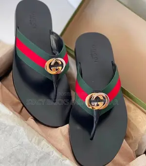 Gucci Slippers Comes With Branded Box