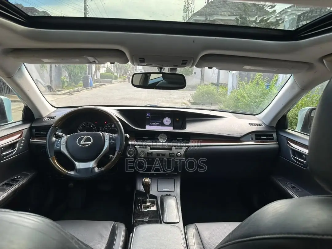 Lexus ES 2013 Blue