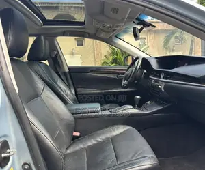 Lexus ES 2013 Blue
