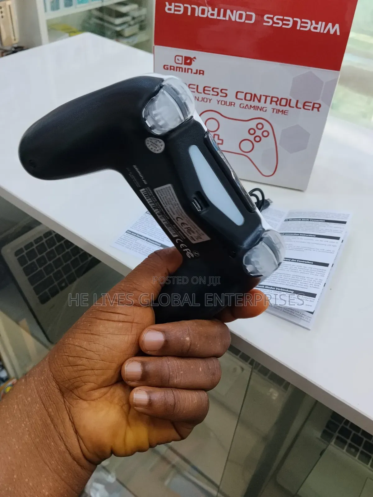 Wireless Game Controller