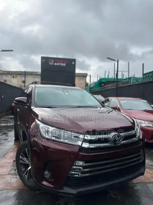 Toyota Highlander LE Plus 4x4 V6 (3.5L 6cyl 8A) 2017 Burgundy