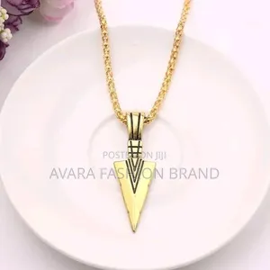 Arrowhead Pendant Men Necklace Vintage Alloy Chain