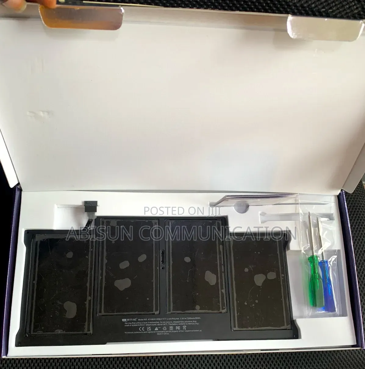 New Laptop Apple 32GB HDD 512GB
