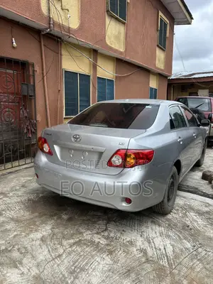 Toyota Corolla 2009 Silver