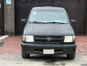 Toyota Tacoma 2000 Gray