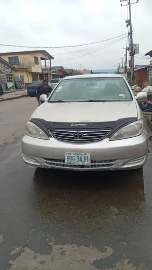 Toyota Camry 2004 Silver