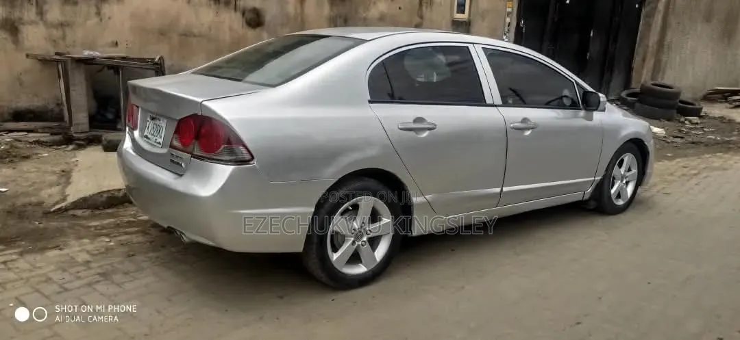 Honda Civic 2006 Silver