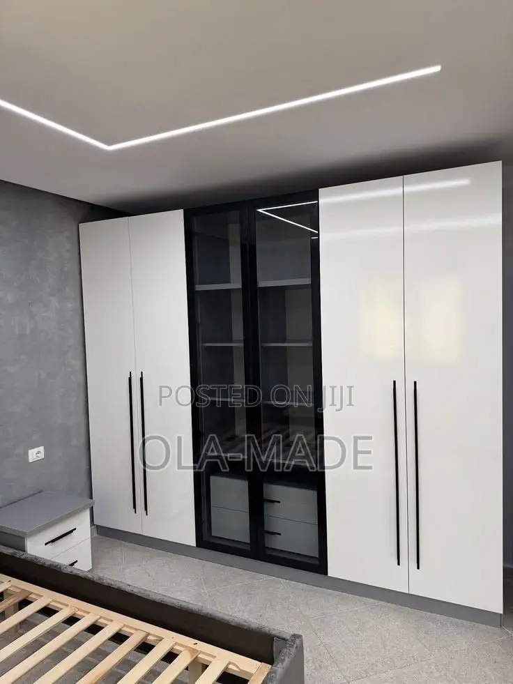 Sleek Wardrobe Design
