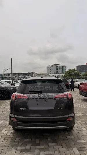 Toyota RAV4 2018 Gray